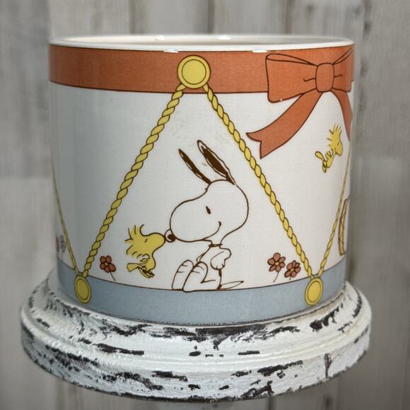 Vintage 1970’s Snoopy Peanuts Ceramic Drum Vase And Planter - Picture 3 of 12